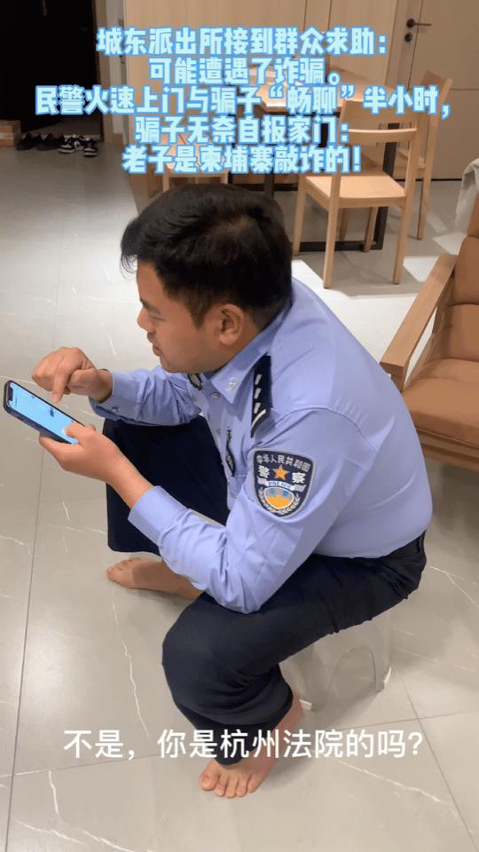 DƬ